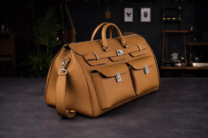 Noir Grand Leather Duffel in Camel Tan
