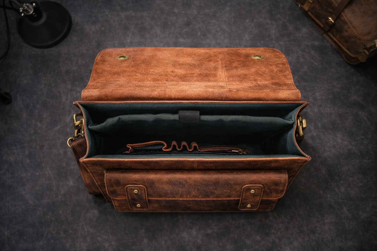 The Dominion Messenger