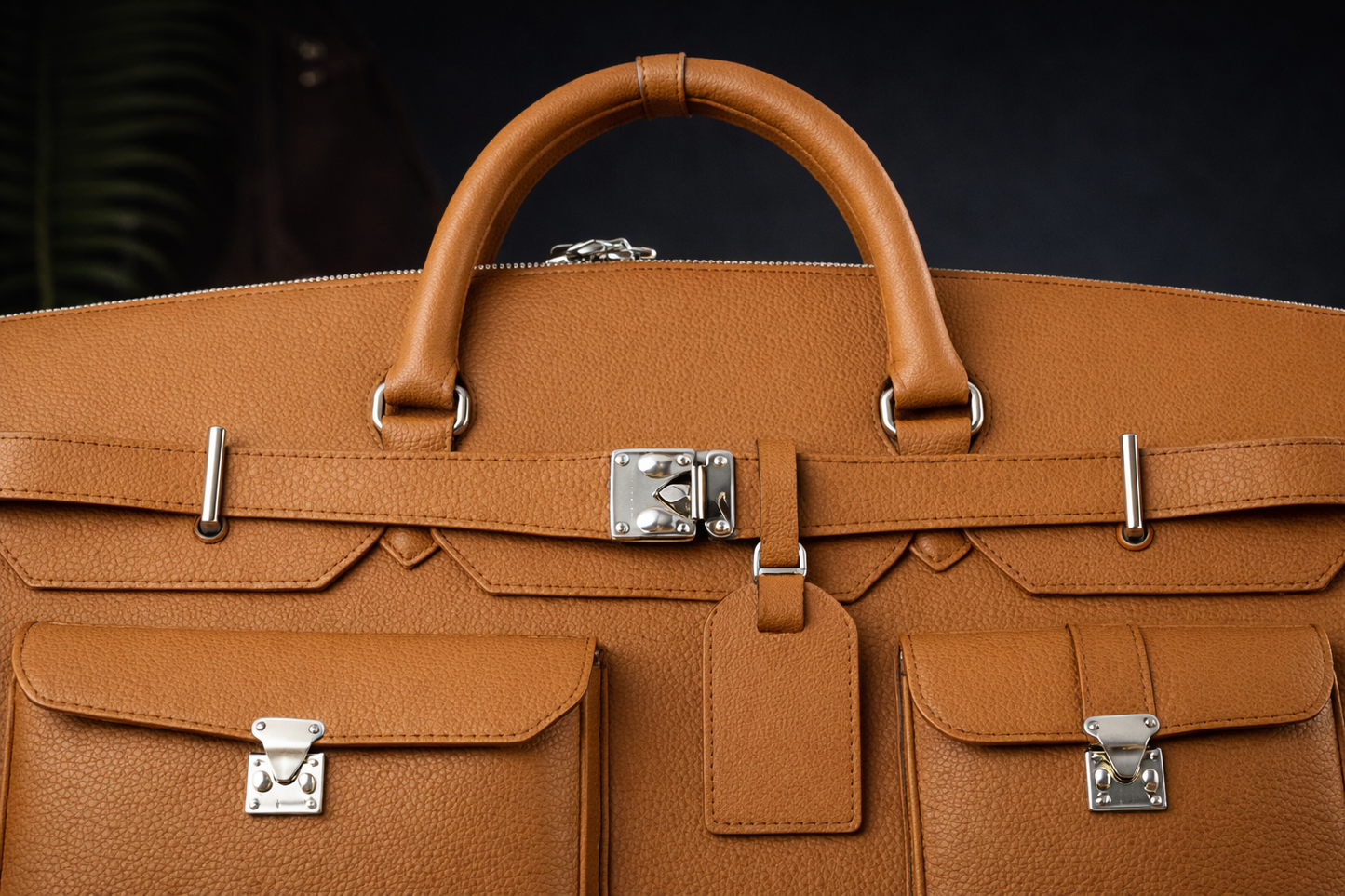 Noir Grand Leather Duffel in Camel Tan