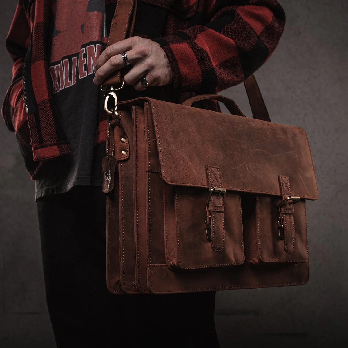 The Artisan Heritage Leather Messenger